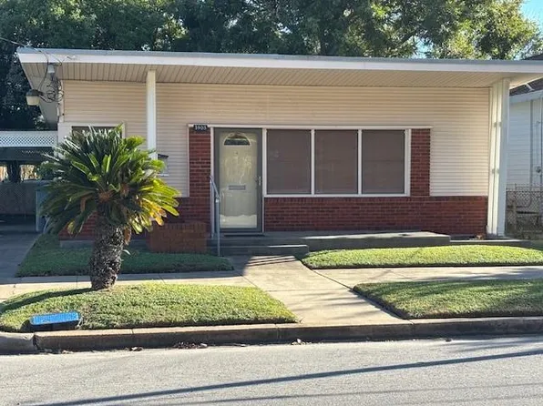 3905 Avenue R, Galveston, TX 77550