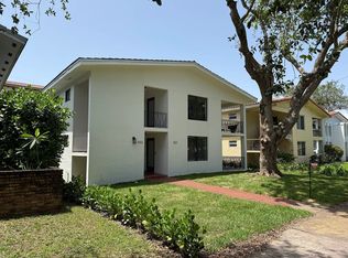 533 Menendez Ave #A, Miami, FL 33146