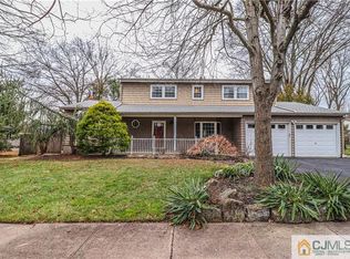 21 Eagle Rd, Edison, NJ 08820