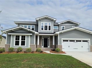 304 Forest Lakes Dr, Pooler, GA 31322