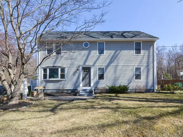 37 Hough Rd, Sutton, MA 01590