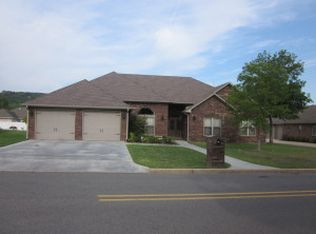 610 S Vancouver Ave, Russellville, AR 72801