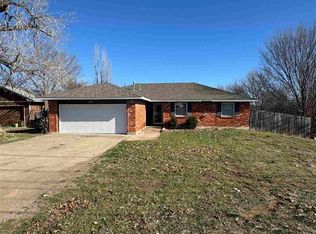 717 NW 67th St, Lawton, OK 73505
