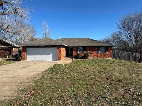 717 NW 67th St, Lawton, OK 73505