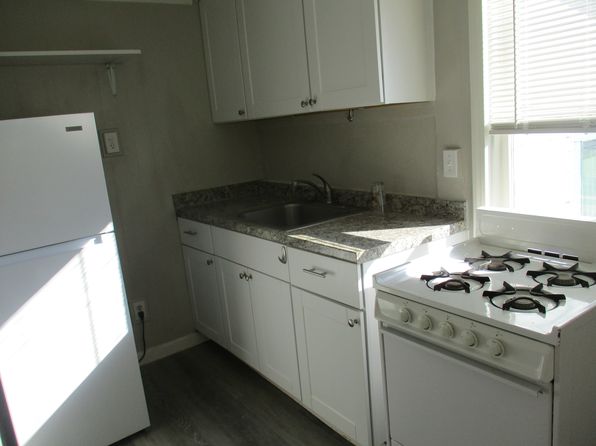 4032 S Highway 99 #C