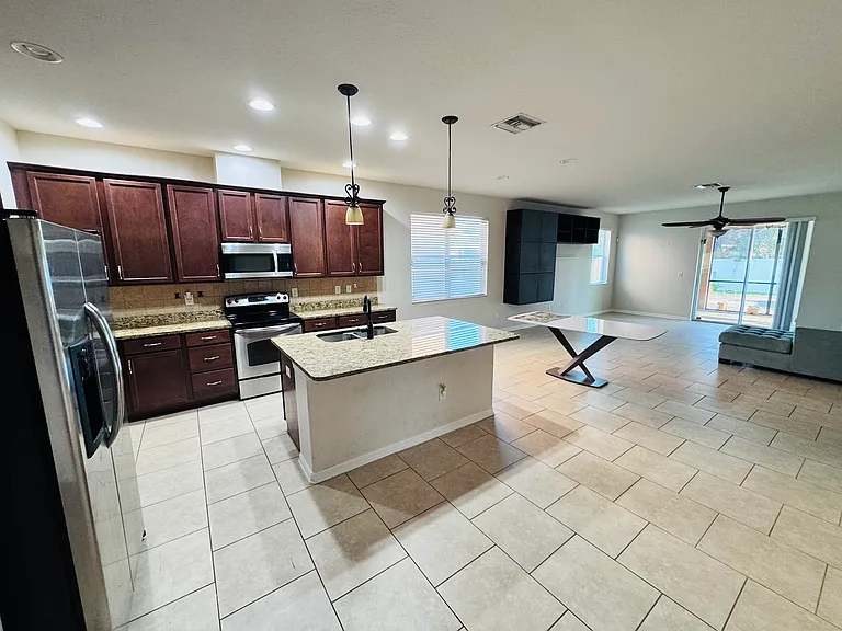 20204 Autumn Fern Ave — Photo 14