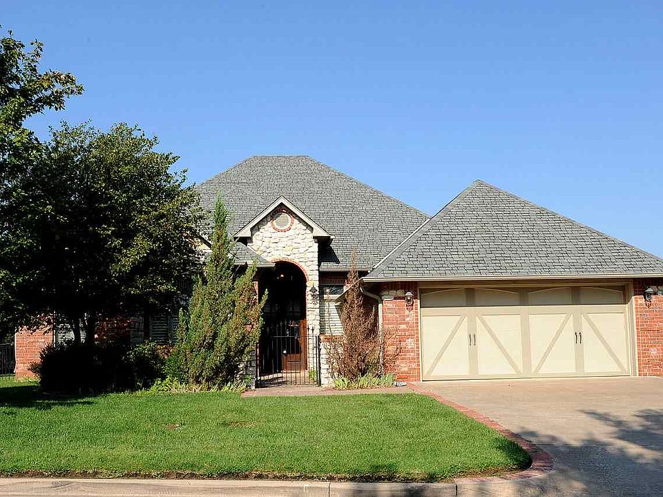 1st image of 2428 Waterford Ct