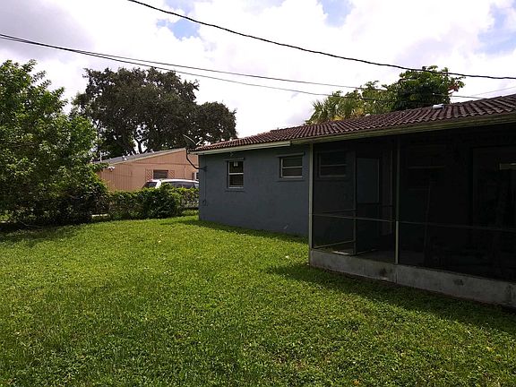 2nd image of 6831 SW 18th Ct