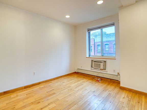 4th image of 21 Ludlow St APT 5A