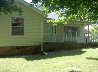 199 White St, Lexington, TN 38351
