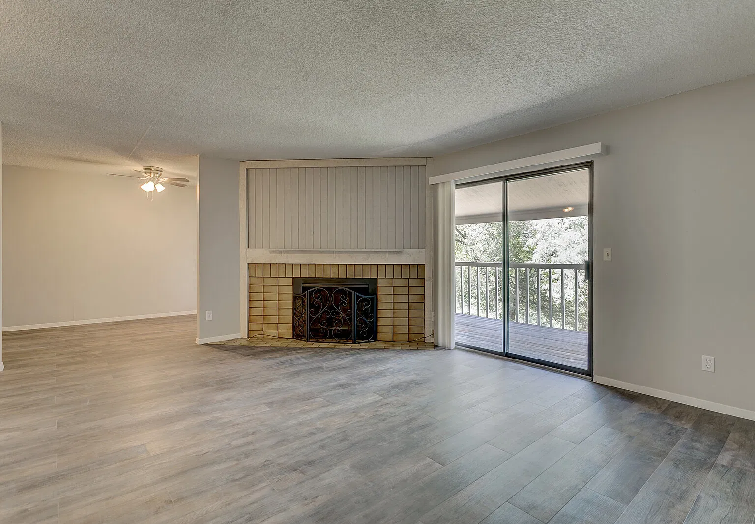2 bed, 1100 sqft, $1,495 — Photo 3