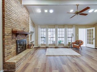 217 Hacienda Dr, Waxahachie, TX 75165