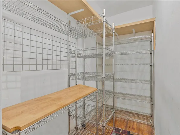 251 Seaman Avenue image 5 of 9