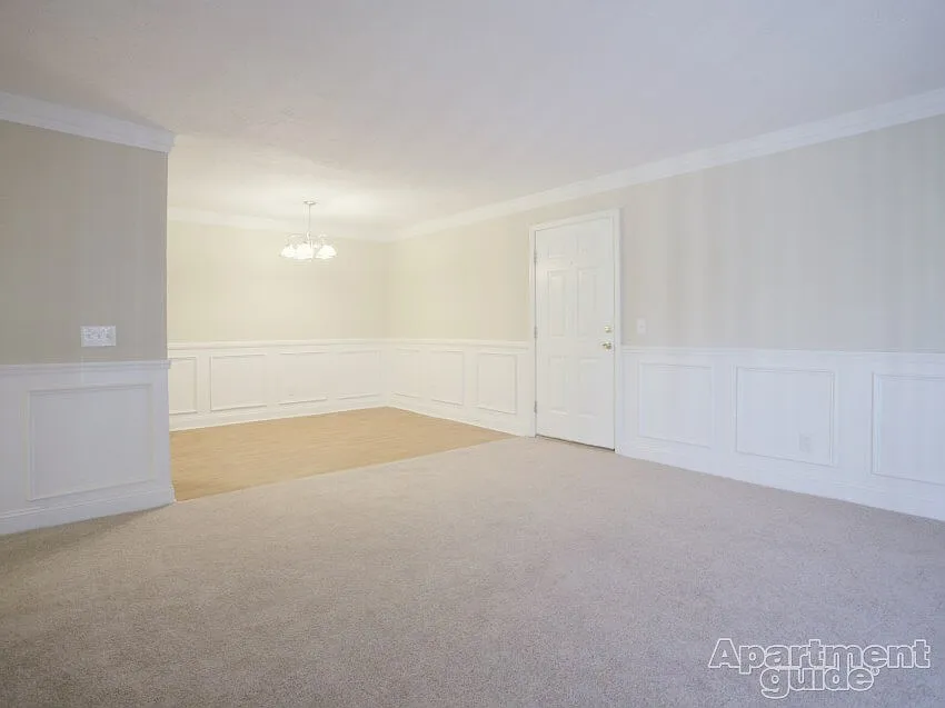 Briargate Condominums — Photo 3