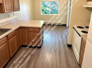 7619 44th St W APT 4, Tacoma, WA 98466