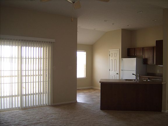 2nd image of 326 Rose Hill Ln