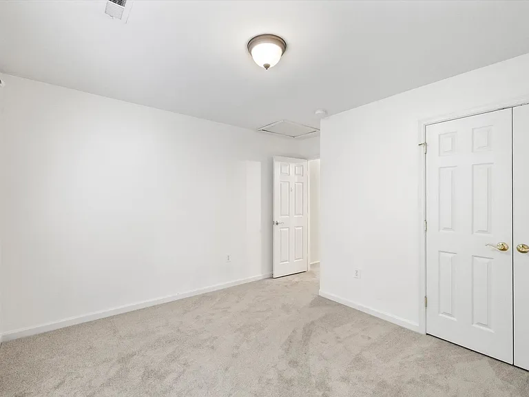 4107 Lakeview Pkwy — Photo 34