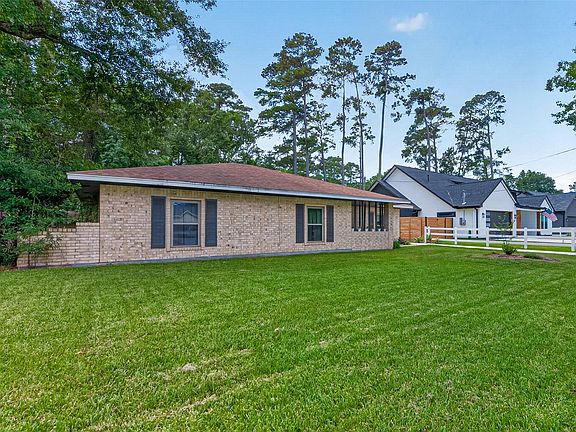 2nd image of 23847 Creek Wood Dr