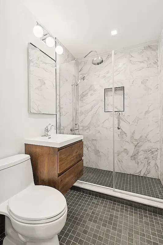 112 4th Avenue — Photo 3