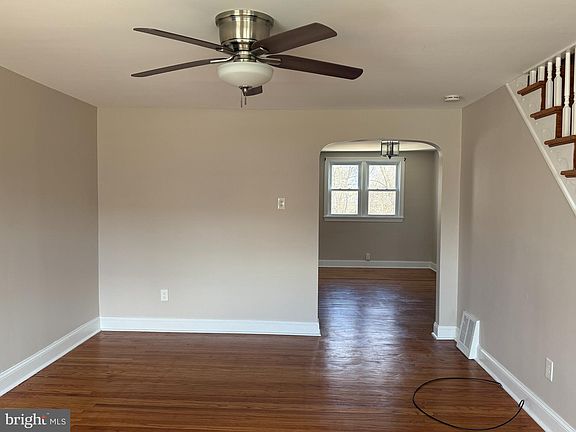 4th image of 815 W Crescent Dr