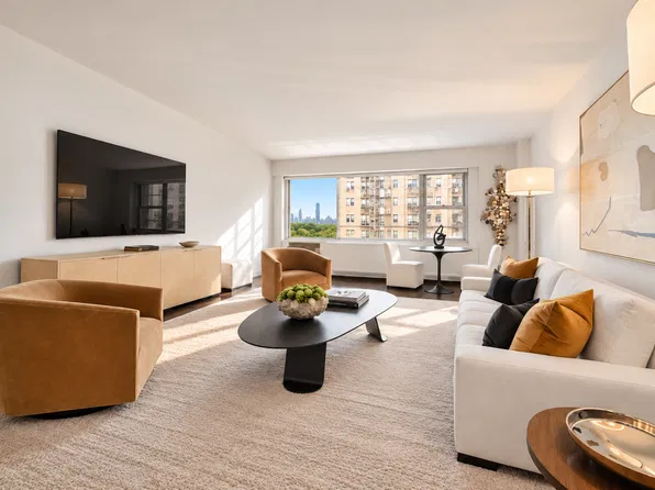 785 5th Avenue image 1 of 26