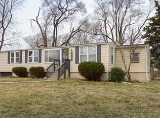 7844 Cody St, Lenexa, KS 66214