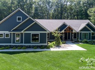 17338 Sandgate Pl, West Olive, MI 49460