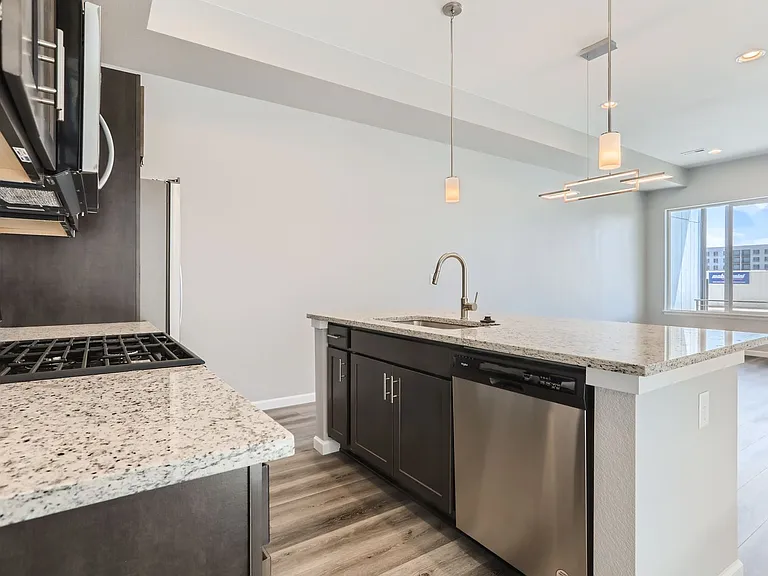 5315 E 63rd Pl — Photo 8