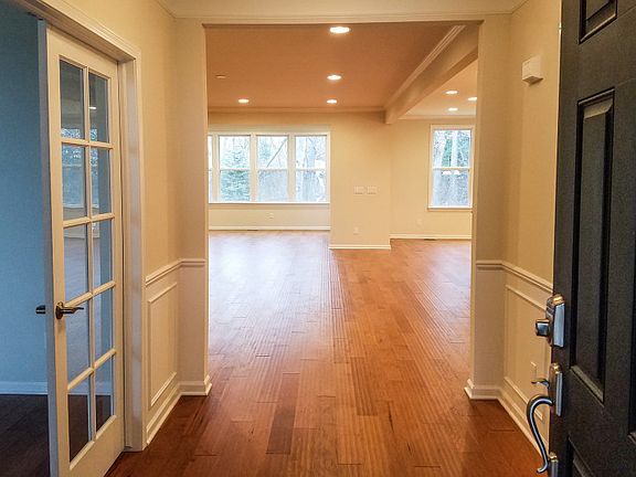 2nd image of 9204 Pine Valley Dr