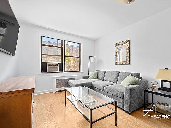 2nd image of 160 W 85th St APT 1A