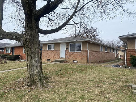 2nd image of 855-857 Byron Ave