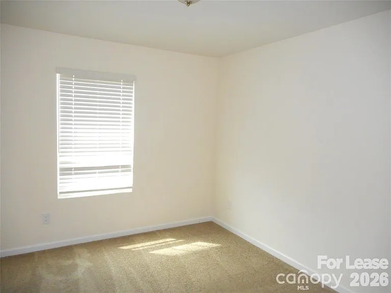 3548 Secrest Lndg — Photo 6