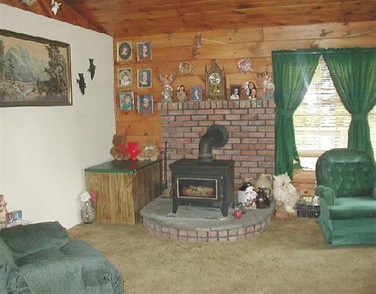 2nd image of 252 LAYNE Lane