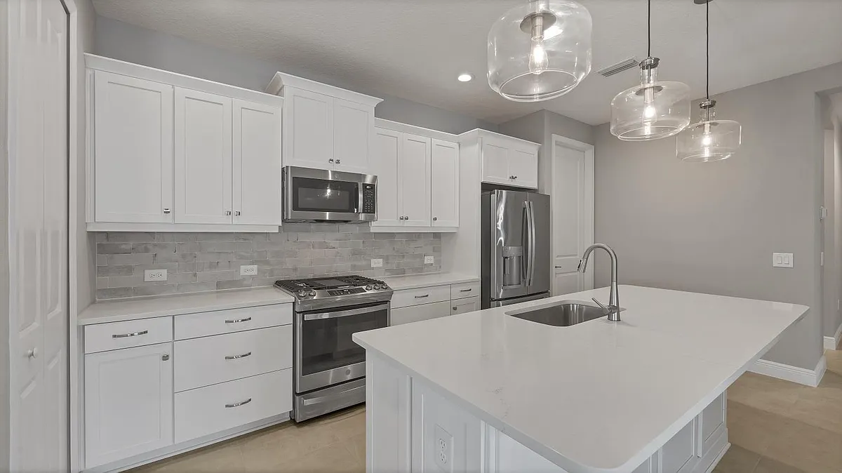 Building Photo - 690 Allora Ave #1