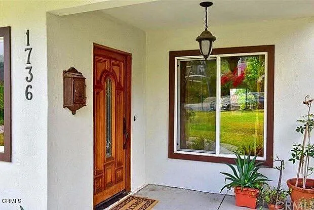 1736 Vistillas Rd — Photo 3