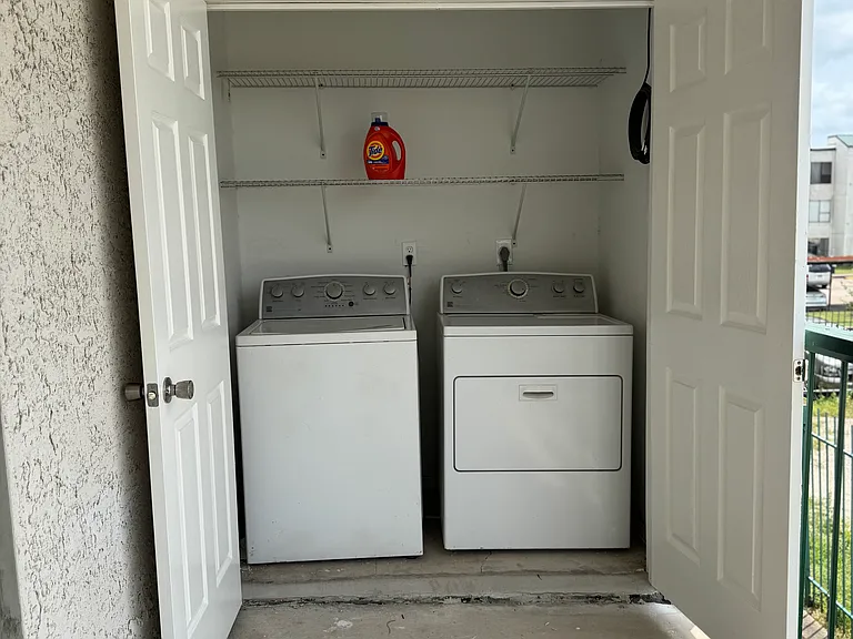 2826 S Bartell Dr #F23 — Photo 10
