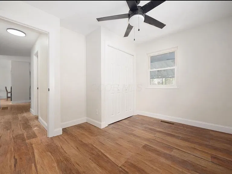 993 S Broadleigh Rd — Photo 16