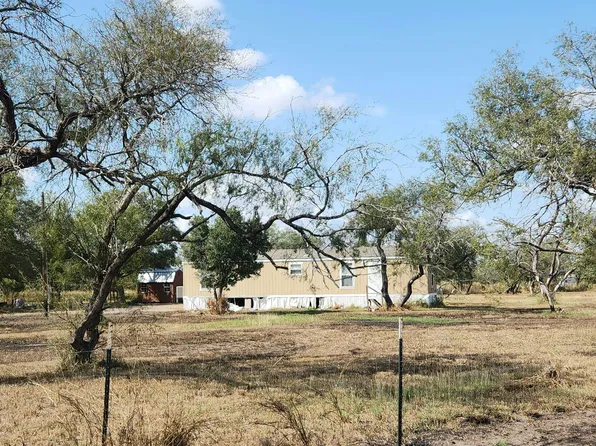 10220 Baker Rd, Sinton, TX 78387