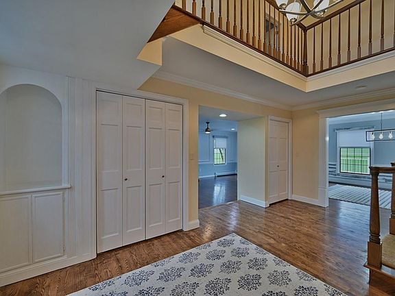 5th image of 145 Jermyn Dr
