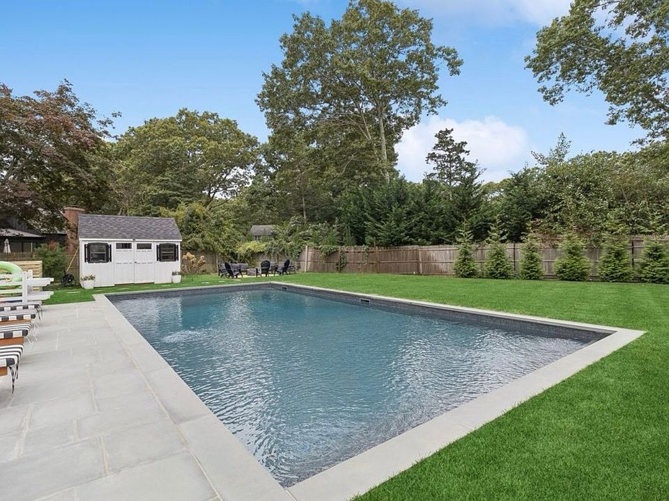 1st image of 164 Pembroke Dr
