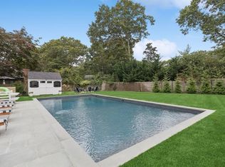 164 Pembroke Dr, East Hampton, NY 11937