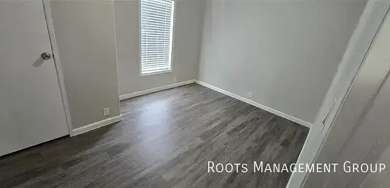 15923 Clarke Springs Dr #15923C — Photo 22