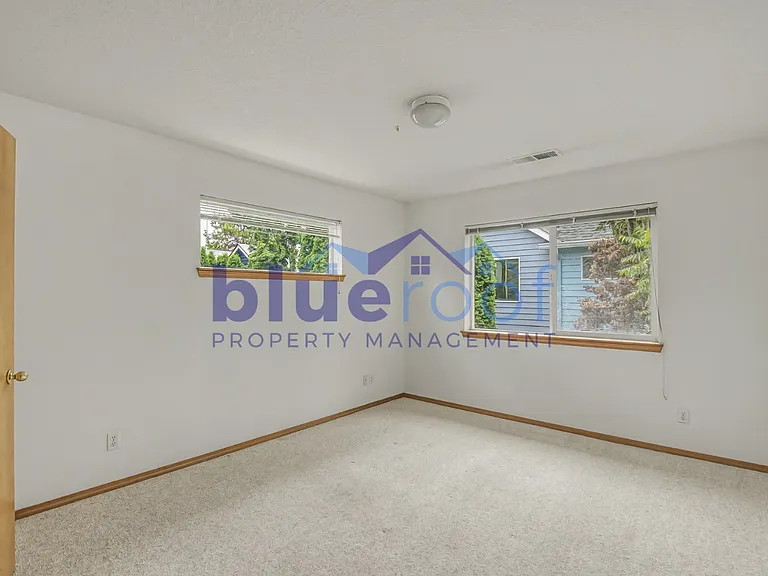 520-522 SW 150th Ave #522 — Photo 11