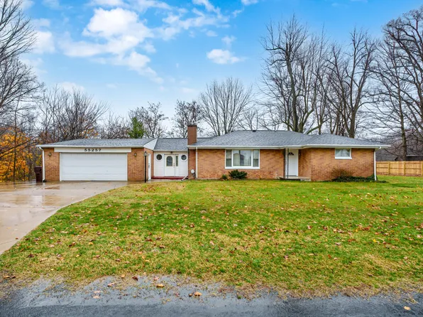 55257 County Road 687, Hartford, MI 49057