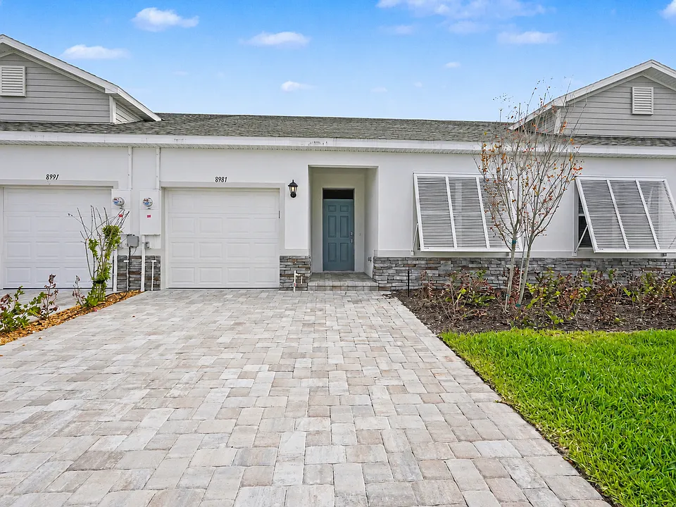 8981 Orchid Reserve Cir
