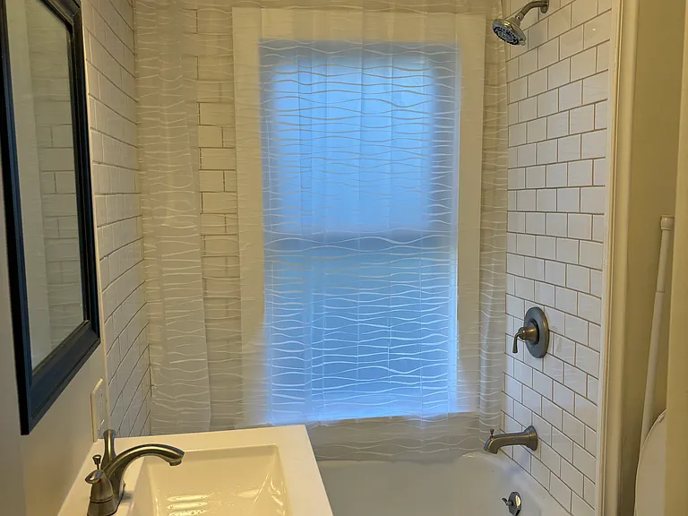 19 Youngs Ave #1R — Photo 6