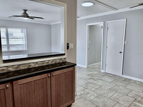 4th image of 116 S RENELLIE DRIVE