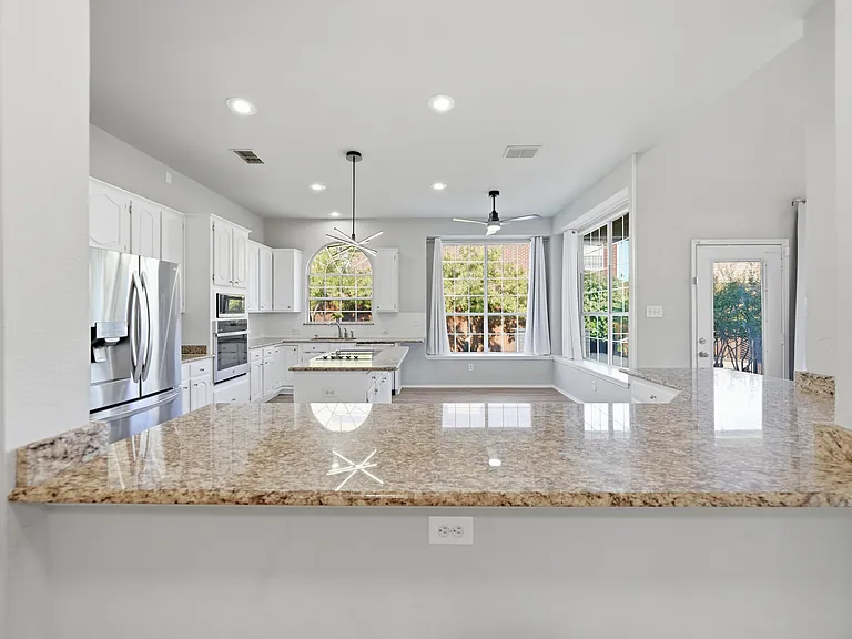 2416 McCarran Dr — Photo 30