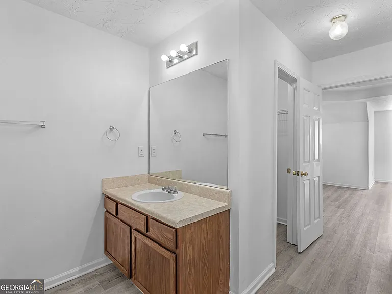 305 Nunnally Dr — Photo 28