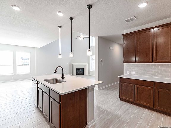 4th image of 1715 Lawnside Road